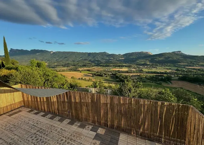 Maison Avec Toit Terrasse Dans Le Vieux Mirabel