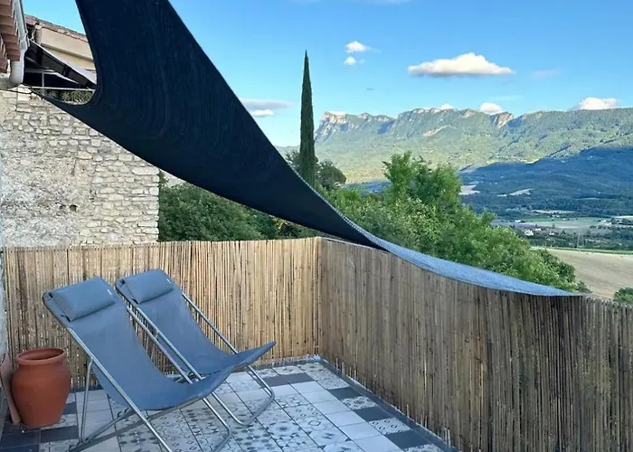 Maison Avec Toit Terrasse Dans Le Vieux Mirabel